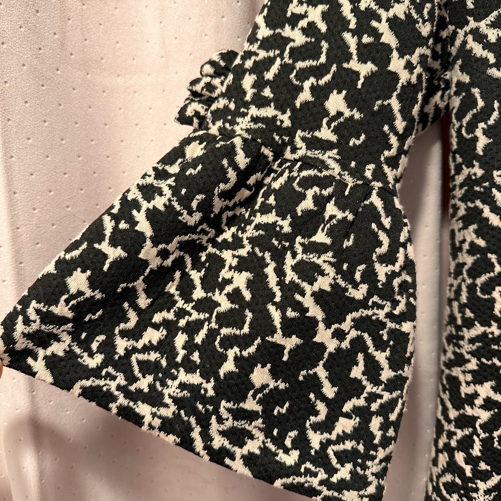 Tyler Boe dress size large